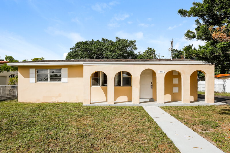 3,790/Mo, 18802 NW 42nd Court Miami Gardens, FL 33055 External View