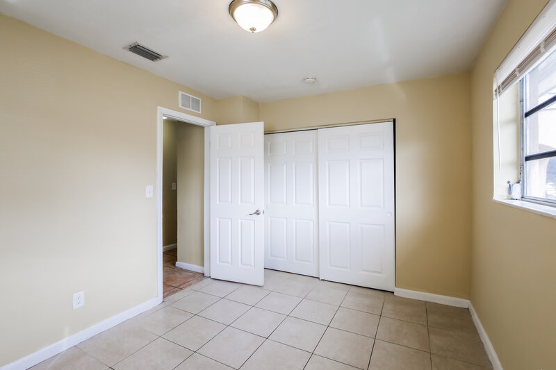 3,790/Mo, 18802 NW 42nd Court Miami Gardens, FL 33055 Main Bedroom View