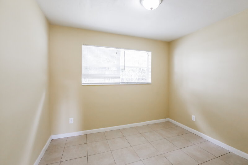 3,790/Mo, 18802 NW 42nd Court Miami Gardens, FL 33055 Bedroom View 2