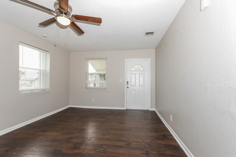 2,440/Mo, 849 W 5th Street Riviera Beach, FL 33404 Misc View 4