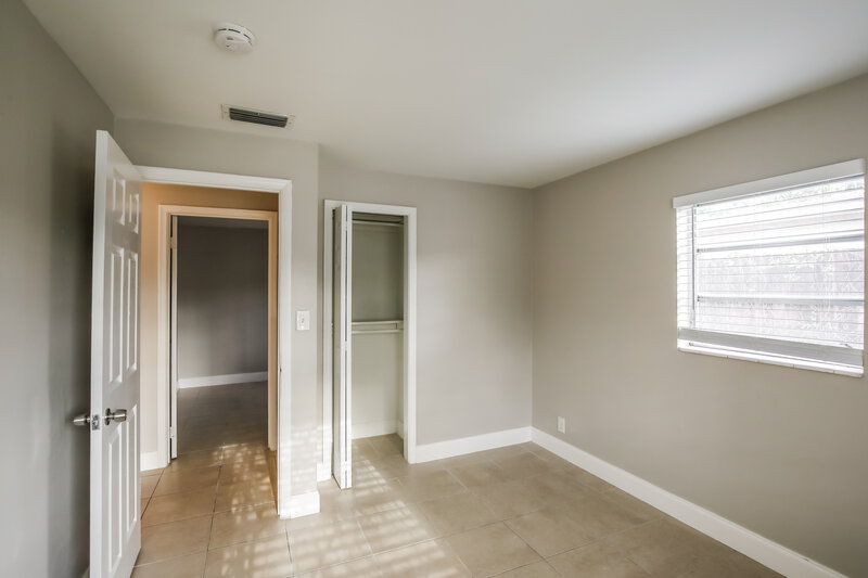 3,240/Mo, 1510 NW 33rd Terrace Lauderhill, FL 33311 Bedroom View 2