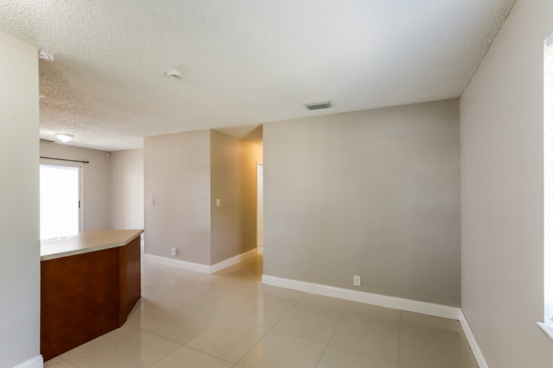 2,910/Mo, 1558 NW 7th Lane Pompano Beach, FL 33060 Dining Room View