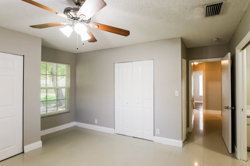 2,910/Mo, 1558 NW 7th Lane Pompano Beach, FL 33060 Main Bedroom View 2