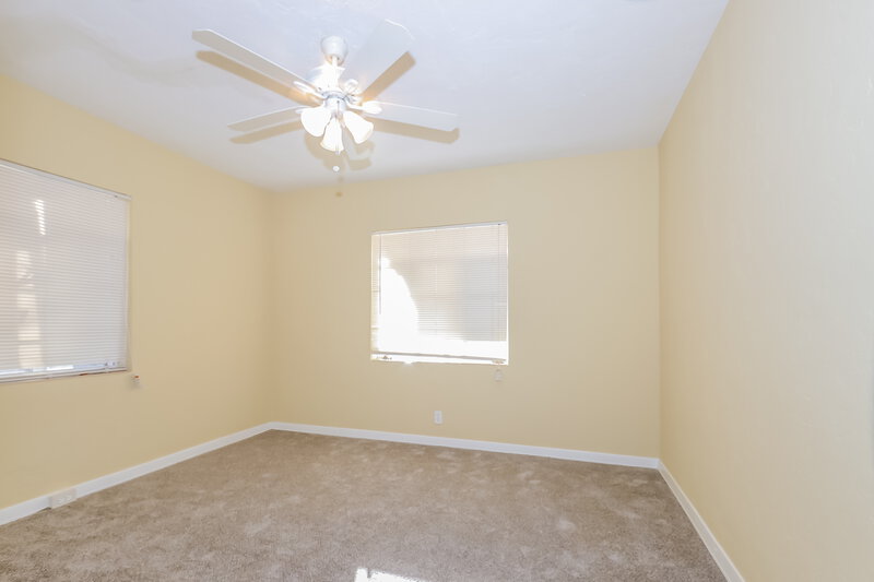 2,025/Mo, 722 N D Street Lake Worth Beach, FL 33460 Bedroom View