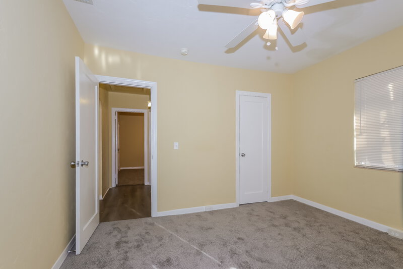 2,025/Mo, 722 N D Street Lake Worth Beach, FL 33460 Bedroom View 2