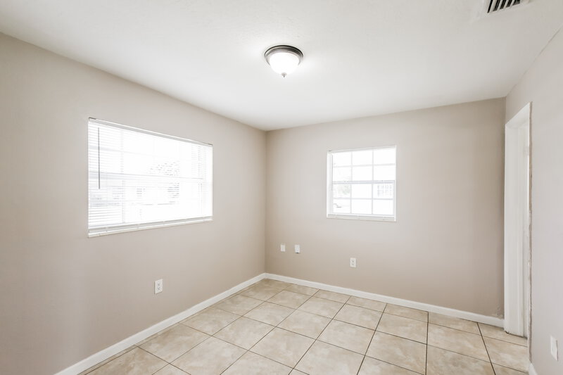 3,015/Mo, 2811 NW 211th Street Miami Gardens, FL 33056 Main Bedroom View