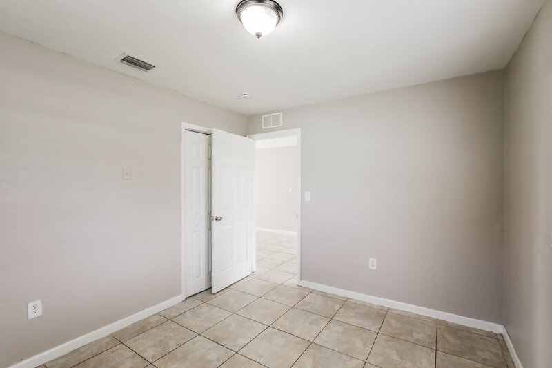 3,015/Mo, 2811 NW 211th Street Miami Gardens, FL 33056 Main Bedroom View 2