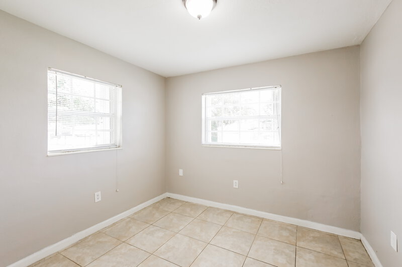 3,015/Mo, 2811 NW 211th Street Miami Gardens, FL 33056 Bedroom View 3