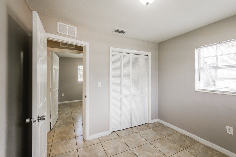 3,015/Mo, 2811 NW 211th Street Miami Gardens, FL 33056 Bedroom View 4