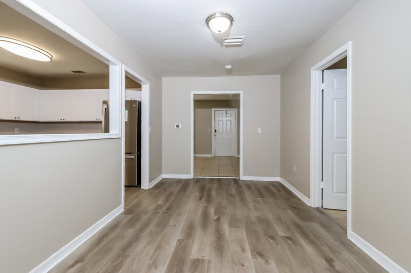 2,450/Mo, 1021 South L Street Lake Worth Beach, FL 33460 Misc View 4