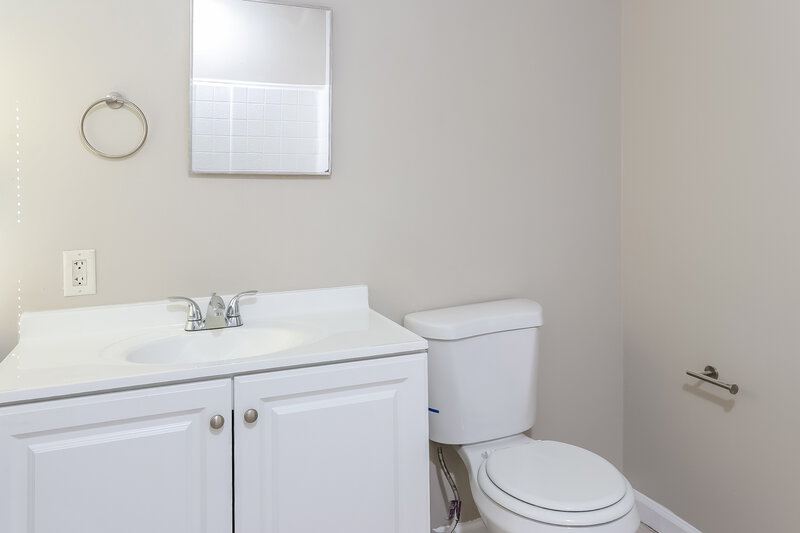 2,450/Mo, 1021 South L Street Lake Worth Beach, FL 33460 Misc View 9