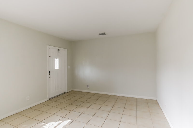 3,130/Mo, 810 Carolina Ave Fort Lauderdale, FL 33312 Living Room View 2