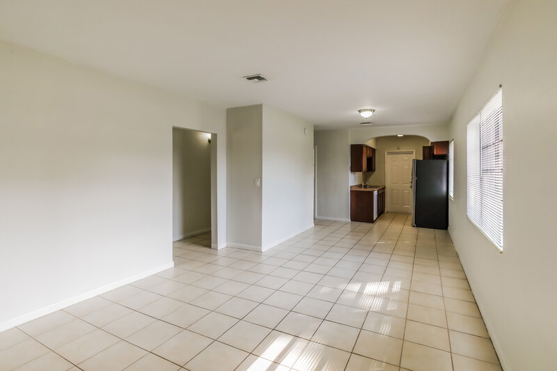 3,130/Mo, 810 Carolina Ave Fort Lauderdale, FL 33312 Dining Room View