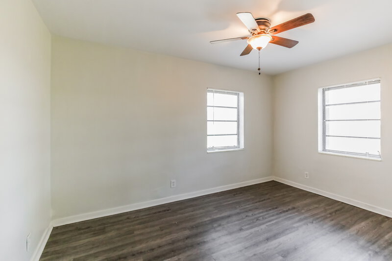 3,130/Mo, 810 Carolina Ave Fort Lauderdale, FL 33312 Main Bedroom View 2