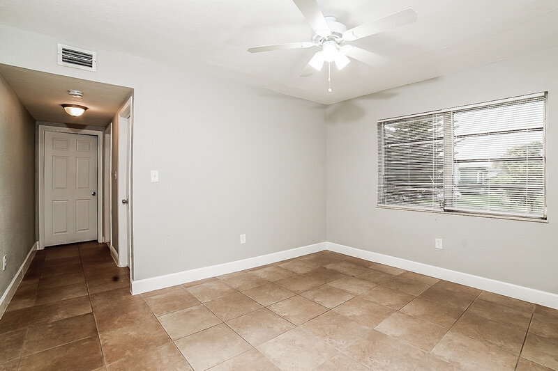 3,165/Mo, 16401 NW 21 Avenue Miami Gardens, FL 33054 Master Bedroom View 2