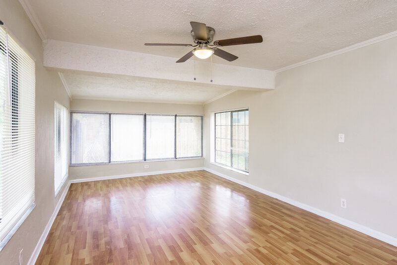 2,765/Mo, 3880 Jackson Boulevard Fort Lauderdale, FL 33312 Living Room View 2