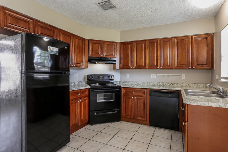 1,980/Mo, 1983 SE Floresta Drive Port Saint Lucie, FL 34983 Kitchen View
