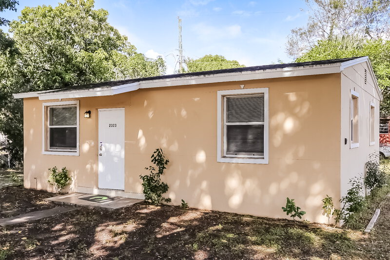 1,870/Mo, 2323 NW 12th Court Fort Lauderdale, FL 33311 Misc View