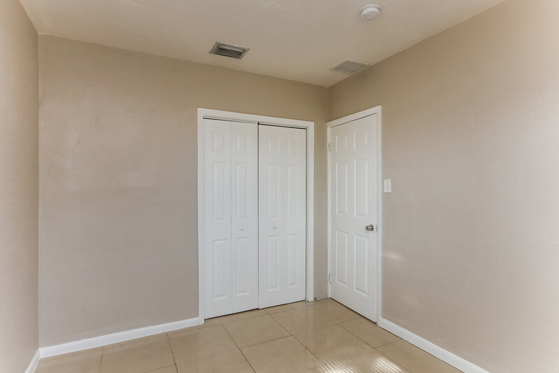 1,870/Mo, 2323 NW 12th Court Fort Lauderdale, FL 33311 Misc View 6