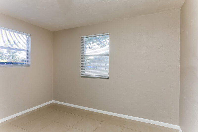 1,870/Mo, 2323 NW 12th Court Fort Lauderdale, FL 33311 Misc View 9