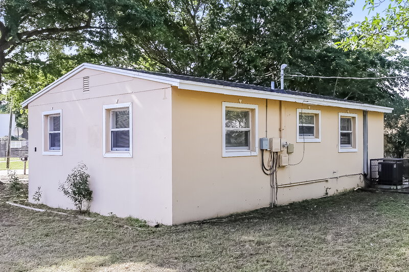 1,870/Mo, 2323 NW 12th Court Fort Lauderdale, FL 33311 Misc View 14