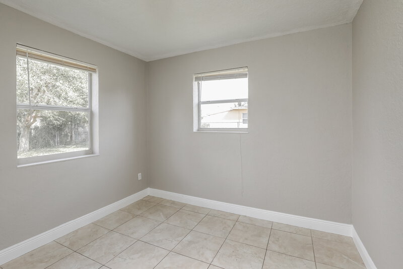 1,805/Mo, 12425 W Randall Park Drive Miami, FL 33167 Bedroom View 3