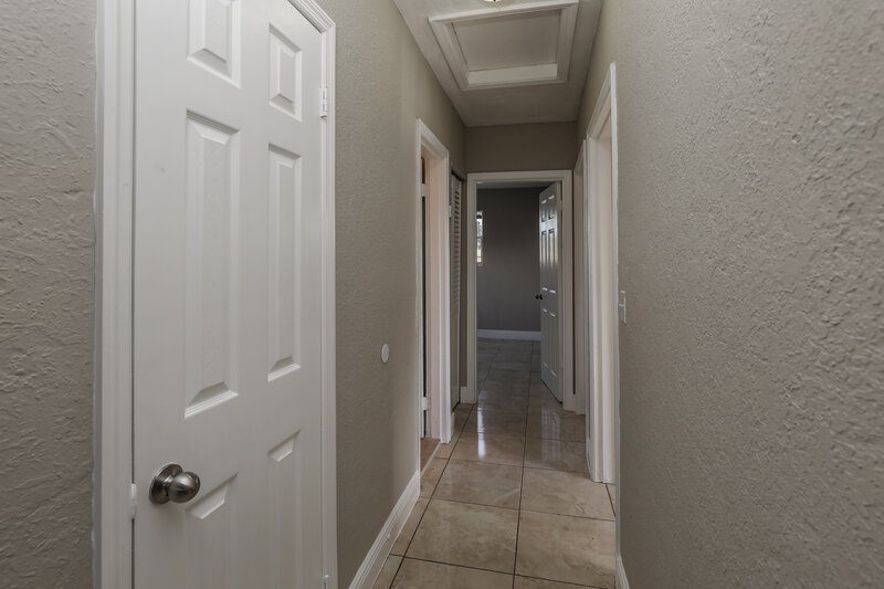 1,805/Mo, 12425 W Randall Park Drive Miami, FL 33167 Hallway View 2