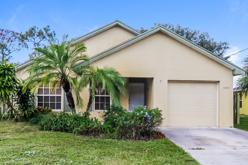 2,720/Mo, 6906 Mitchell Street Jupiter, FL 33458 External View