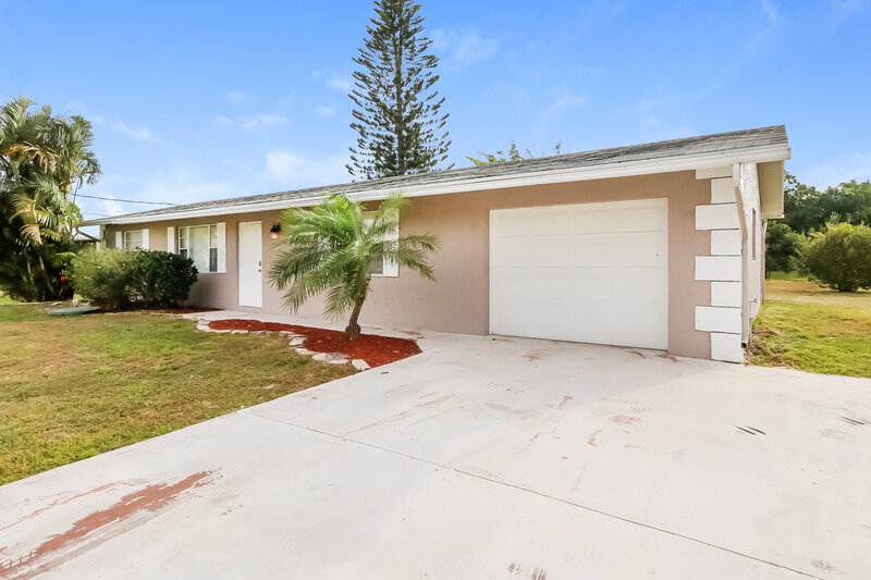 2,415/Mo, 2317 SE Leithgow Street Port Saint Lucie, FL 34952 Front View