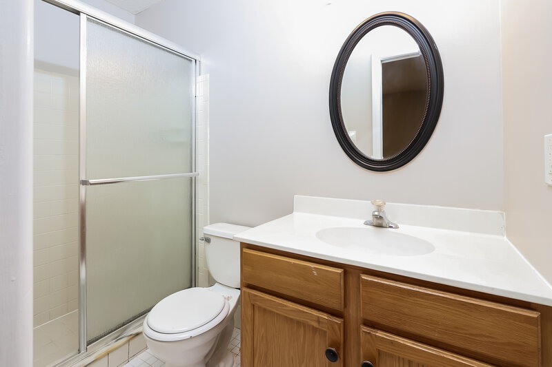 2,415/Mo, 2317 SE Leithgow Street Port Saint Lucie, FL 34952 Bathroom View