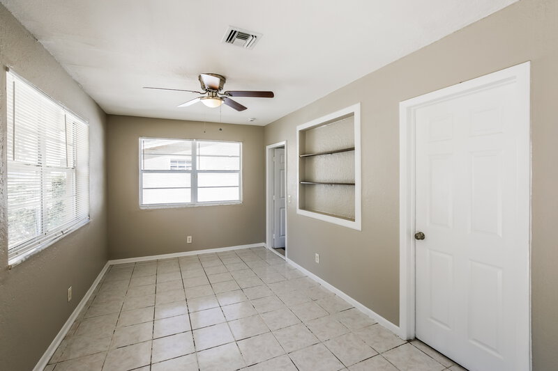 2,365/Mo, 2750 SW 2nd Court Fort Lauderdale, FL 33312 Living Room View 3