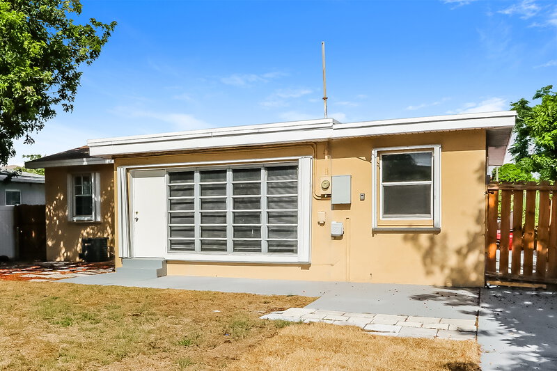 2,355/Mo, 922 North E Street Lake Worth Beach, FL 33460 Misc View 13