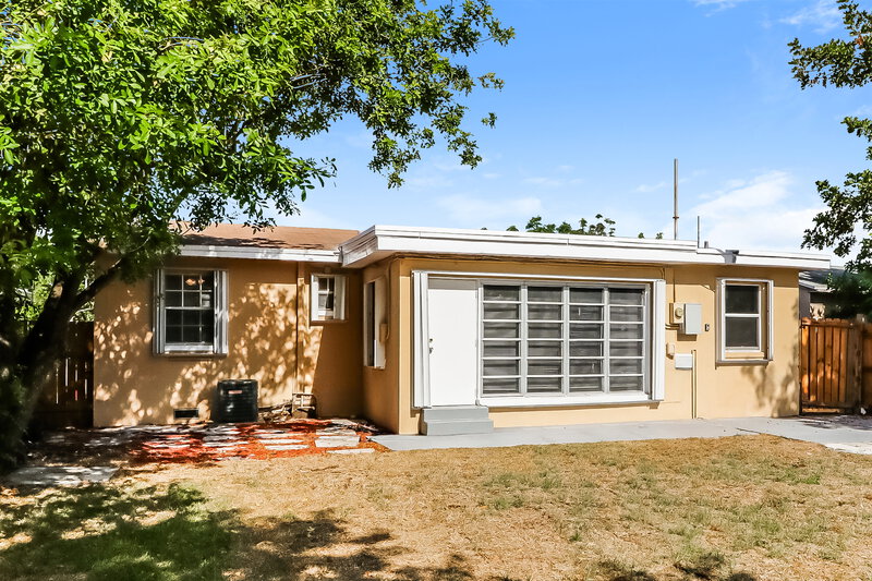 2,355/Mo, 922 North E Street Lake Worth Beach, FL 33460 Misc View 14