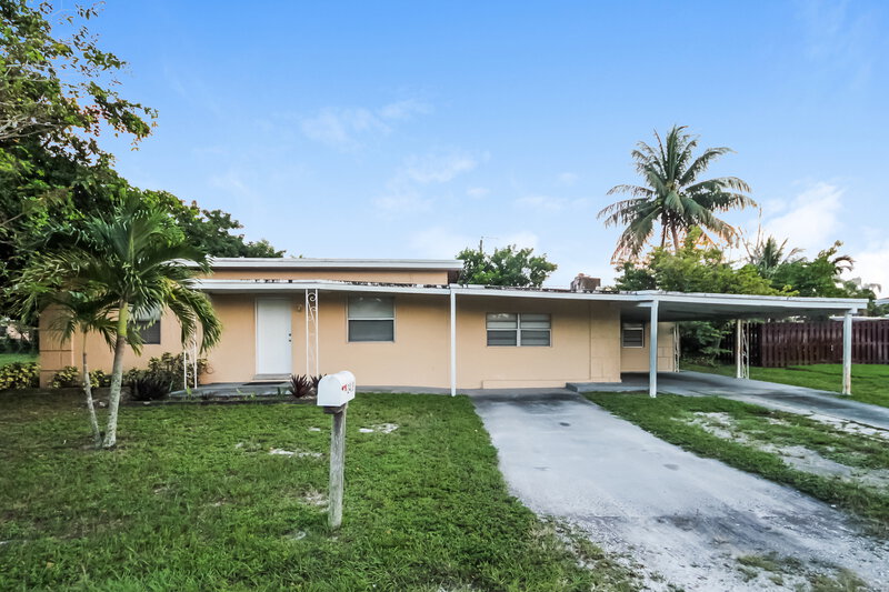 2,890/Mo, 2418 Sw 6Th Ct Fort Lauderdale, FL 33312 External View
