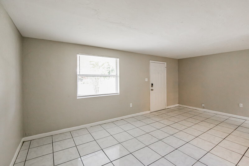2,915/Mo, 2418 Sw 6Th Ct Fort Lauderdale, FL 33312 Living Room View