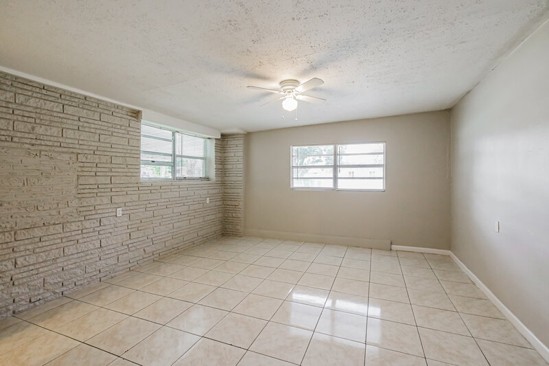 2,915/Mo, 2418 Sw 6Th Ct Fort Lauderdale, FL 33312 Main Bedroom View