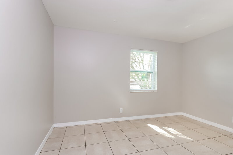 1,760/Mo, 3568 Betty Ann Court Palm Beach Gardens, FL 33403 Main Bedroom View