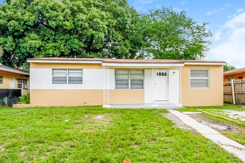 3,095/Mo, 1025 NW 4th Ave Fort Lauderdale, FL 33311 External View