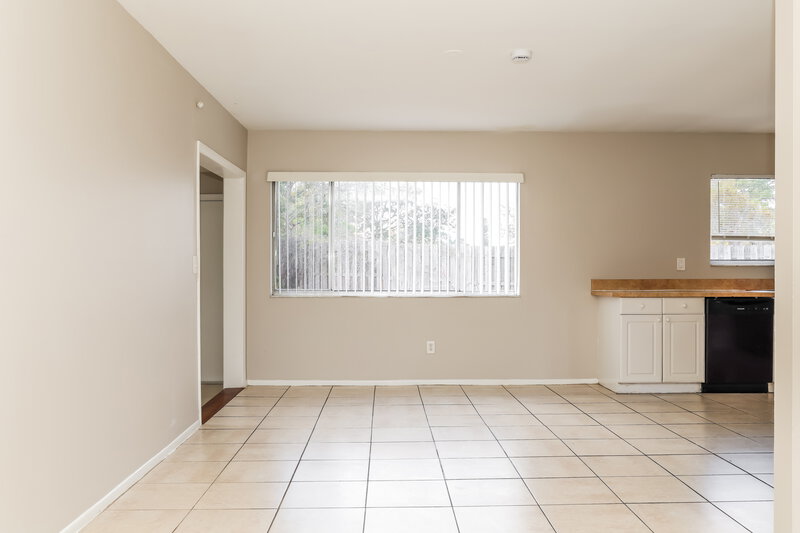 2,125/Mo, 2138 SE Rich Street Port Saint Lucie, FL 34984 Dining Room View