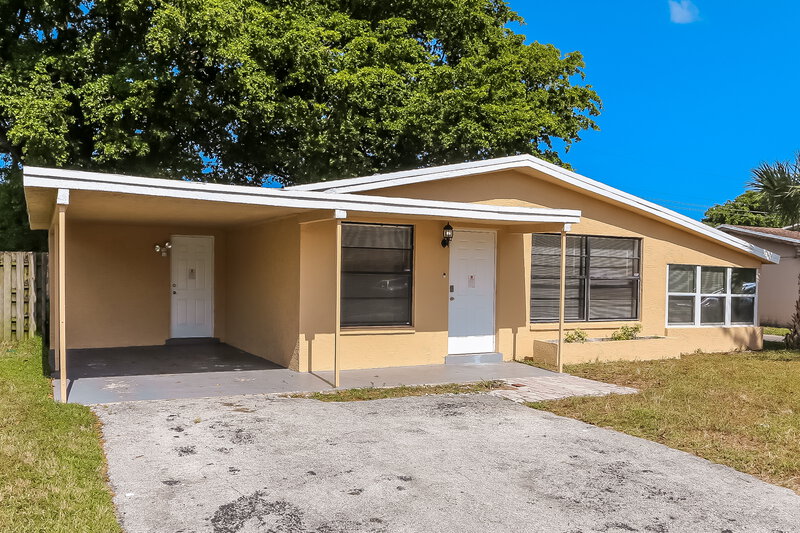 2,340/Mo, 1840 NW 34th Terrace Lauderhill, FL 33311 External View