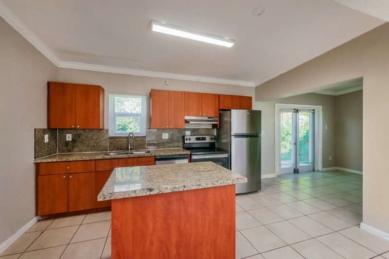 2,500/Mo, 259 NW 30th Ave Fort Lauderdale, FL 33311 Misc View 5