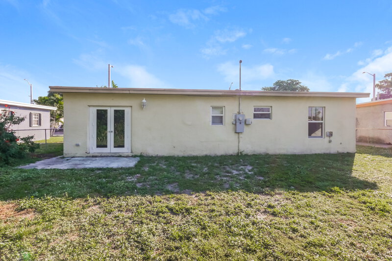 2,500/Mo, 259 NW 30th Ave Fort Lauderdale, FL 33311 Misc View 14