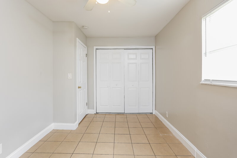 2,565/Mo, 621 SW 83rd Avenue North Lauderdale, FL 33068 Main Bedroom View