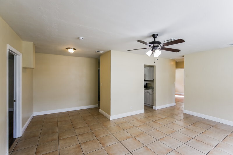 2,495/Mo, 3791 Jackson Blvd Fort Lauderdale, FL 33312 Living Room View 2
