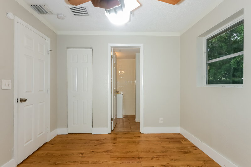 2,195/Mo, 1403 8th ST West Palm Beach, FL 33401 Main Bedroom View 2