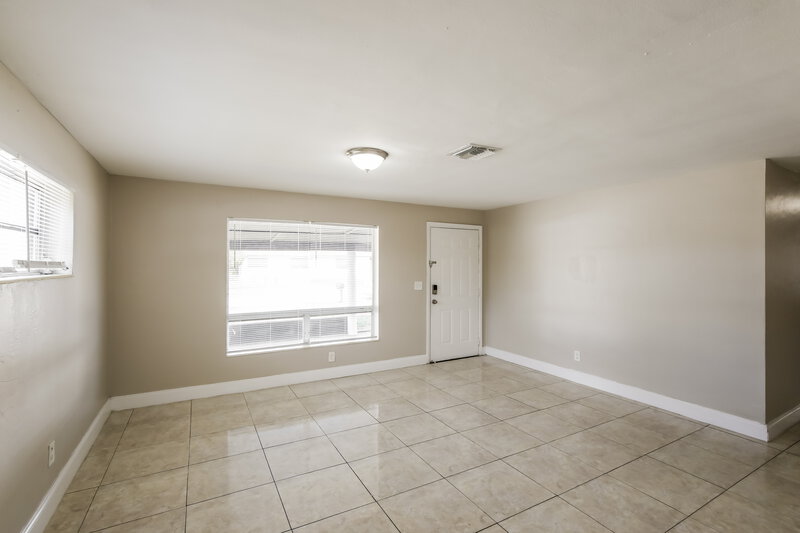 2,505/Mo, 2890 NW 20th Street Fort Lauderdale, FL 33311 Misc View 3