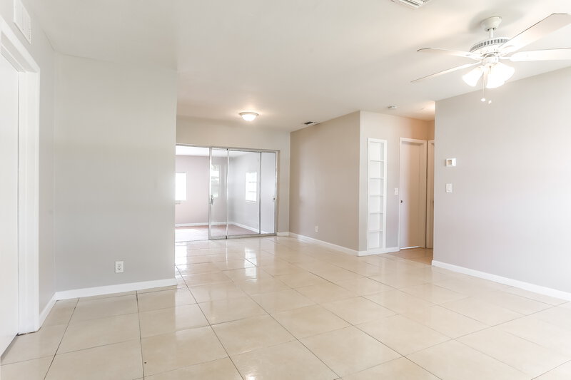 2,810/Mo, 6112 NW 8th Street Margate, FL 33063 Living Room View