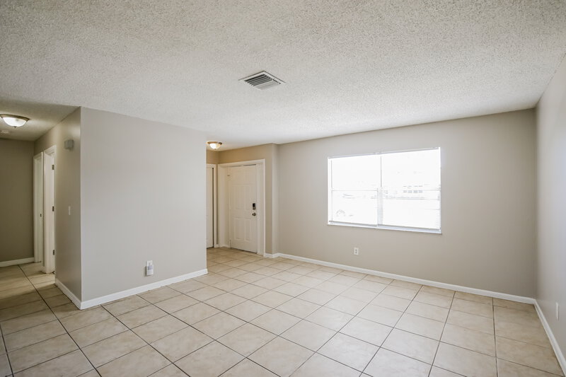 2,095/Mo, 613 SE Starfish Avenue Port Saint Lucie, FL 34983 Living Room View 2