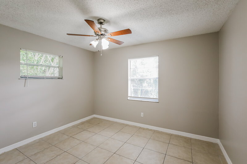 2,095/Mo, 613 SE Starfish Avenue Port Saint Lucie, FL 34983 Bedroom View
