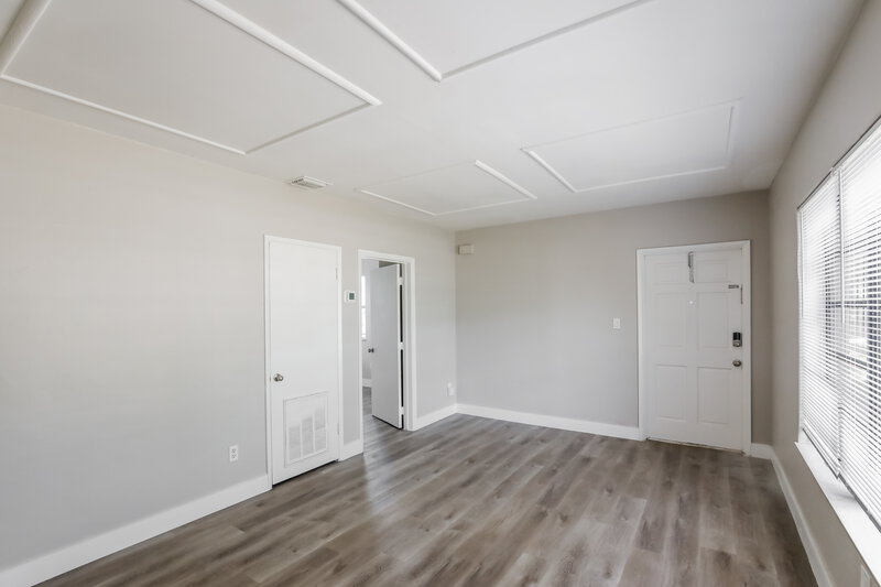 2,410/Mo, 381 Carolina Ave Fort Lauderdale, FL 33312 Living Room View 3